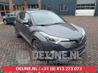Uttjänta bilar auto Toyota C-HR C-HR (X1,X5), SUV, 2016 1.8 16V Hybrid 2017/8