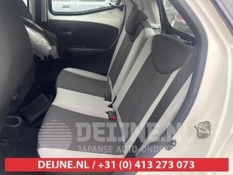 Toyota Aygo Aygo (B40), Hatchback, 2014 1.0 12V VVT-i picture 26