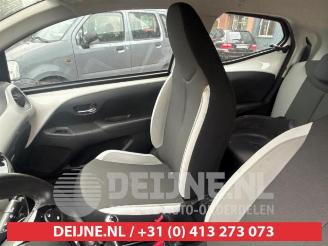 Toyota Aygo Aygo (B40), Hatchback, 2014 1.0 12V VVT-i picture 25