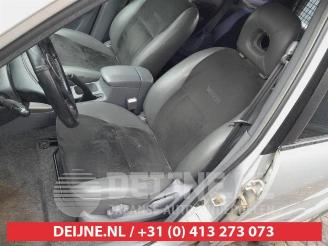 Toyota Rav-4 RAV4 (A2), Terreinwagen, 2000 / 2005 2.0 16V VVT-i 4x4 picture 14