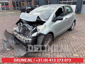 Toyota Yaris Yaris II (P9), Hatchback, 2005 / 2014 1.3 16V VVT-i picture 3