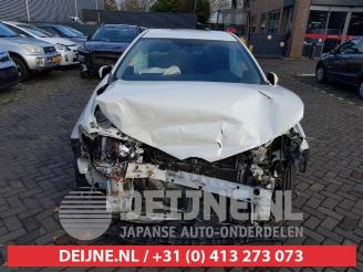 Toyota Auris Auris (E18), Hatchback 5-drs, 2012 / 2019 1.8 16V Hybrid picture 2