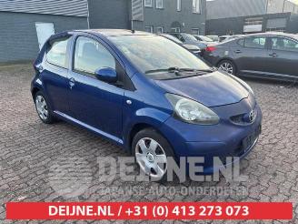 Coche siniestrado Toyota Aygo Aygo (B10), Hatchback, 2005 / 2014 1.0 12V VVT-i 2007/8