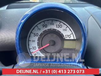 Toyota Aygo Aygo (B10), Hatchback, 2005 / 2014 1.0 12V VVT-i picture 9