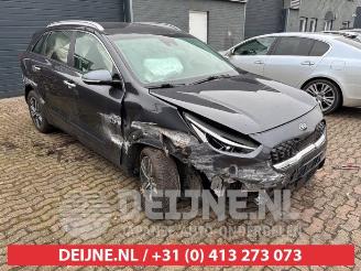 Vrakbiler auto Kia Niro Niro I (DE), SUV, 2016 / 2022 1.6 GDI Hybrid 2020/1