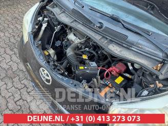 Toyota iQ iQ, Hatchback 3-drs, 2009 / 2015 1.0 12V VVT-i picture 22