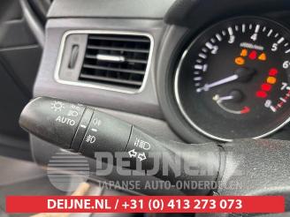 Nissan Pulsar Pulsar (C13), Hatchback, 2013 1.2 DIG-T 16V picture 14