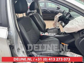 Nissan Pulsar Pulsar (C13), Hatchback, 2013 1.2 DIG-T 16V picture 25