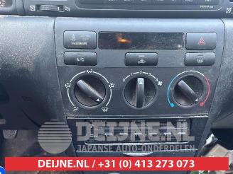 Toyota Corolla Corolla (E12), Hatchback, 2002 / 2007 1.6 16V VVT-i picture 11