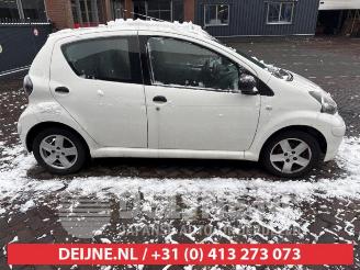 Toyota Aygo Aygo (B10), Hatchback, 2005 / 2014 1.0 12V VVT-i picture 8