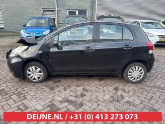 Toyota Yaris Yaris II (P9), Hatchback, 2005 / 2014 1.0 12V VVT-i picture 4