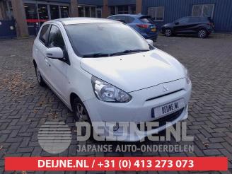 Salvage car Mitsubishi Space-star Space Star (A0), Hatchback, 2012 1.0 12V 2015/1