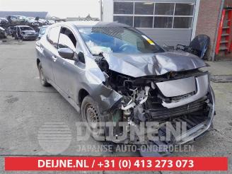 Vrakbiler auto Nissan Leaf Leaf (ZE1), Hatchback, 2017 39/40kWh 2019/9