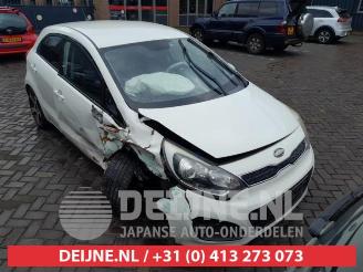 Démontage voiture Kia Rio Rio III (UB), Hatchback, 2011 / 2017 1.2 CVVT 16V 2012/3