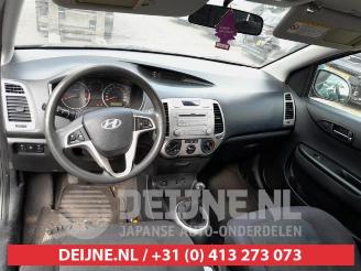 Hyundai I-20 i20, Hatchback, 2008 / 2015 1.2i 16V picture 17