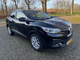 Vaurioauto  passenger cars Renault Kadjar 1.5 dci Intens 2016/3