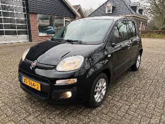 krockskadad bil auto Fiat Panda 0.9 Automaat Orig.NL Lounge 2018/12
