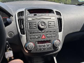 Kia Ceed 1.6 crdi Sporty Wagon X-ecutive picture 12