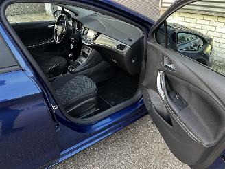 Opel Astra Sports Tourer 1.2i NAVI / CRUISE / CAMERA / XENON picture 5