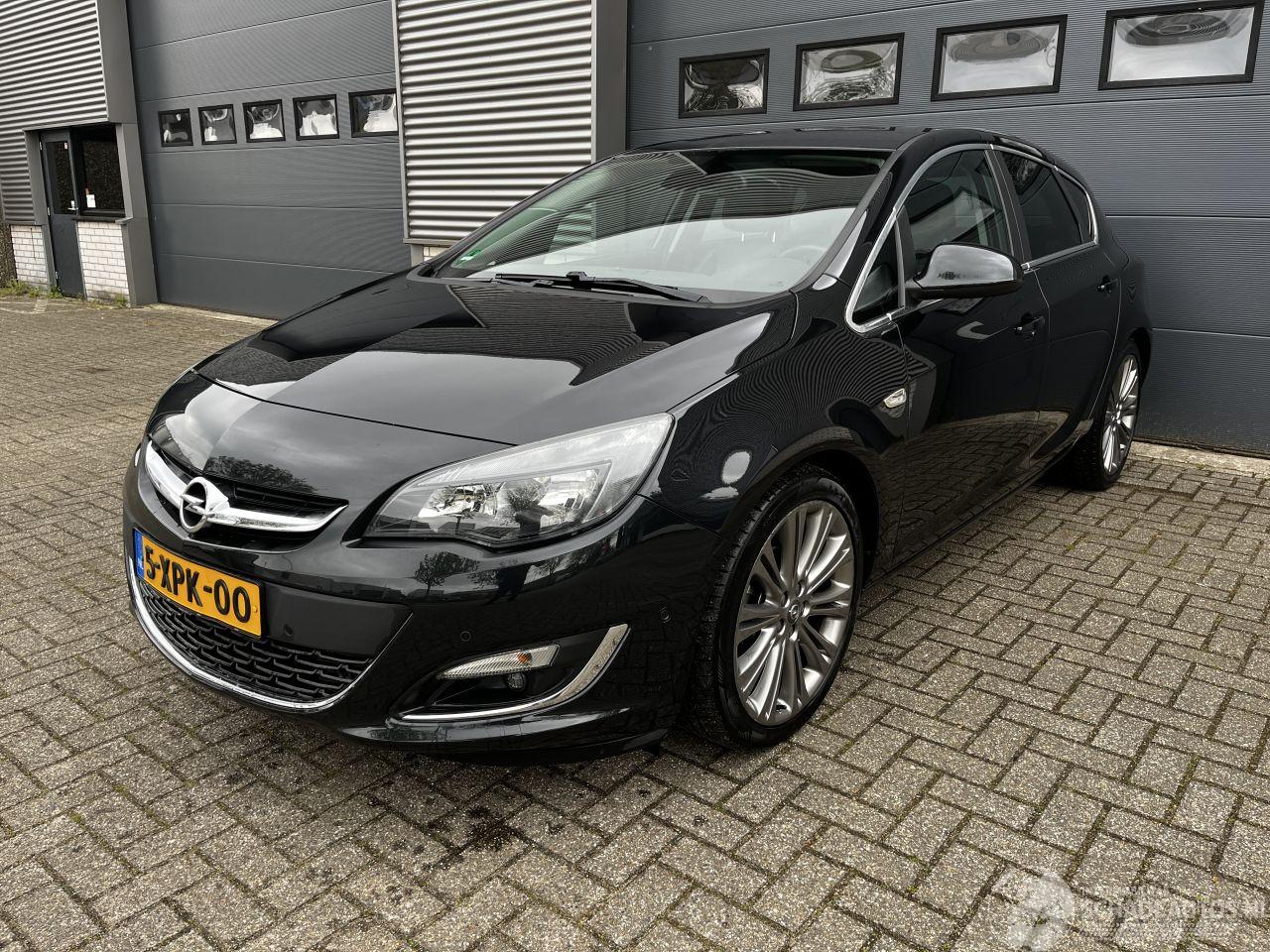 Opel Astra 1.4 TURBO / SPORT / LEER / NAVI / CRUISE / PDC