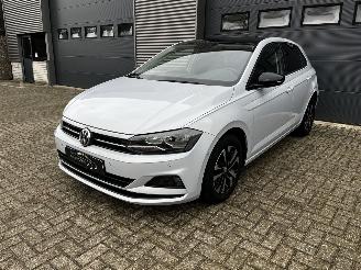 skadebil auto Volkswagen Polo 1.0 TSI PANODAK / AUTOMAAT / CRUISE / NAVI 2019/12