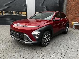krockskadad bil auto Hyundai Kona 1.0 T-GDI CAMERA / NAVI / CRUISE / PDC 2023/12
