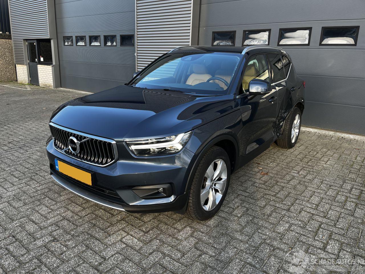 Volvo XC40 1.5 T2 AUTOMAAT / LEER / NAVI / CAMERA / CRUISE