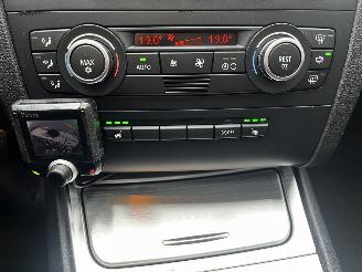 BMW 1-serie 118D M-pakket / CRUISE / CLIMA / PDC picture 12