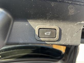 Jaguar F-Pace 2.0 P400e BLACK EDITION PHEV picture 26