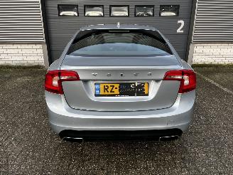 Volvo S-60 1.5 T3 AUTOMAAT / NAVI / CRUISE / LEER / PDC picture 22