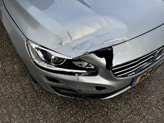 Volvo S-60 1.5 T3 AUTOMAAT / NAVI / CRUISE / LEER / PDC picture 4