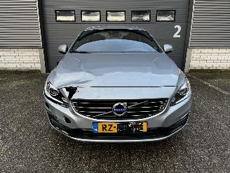 Volvo S-60 1.5 T3 AUTOMAAT / NAVI / CRUISE / LEER / PDC picture 2