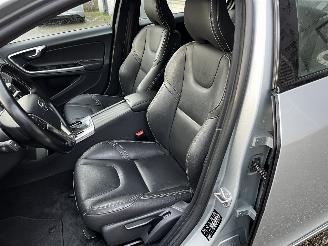 Volvo S-60 1.5 T3 AUTOMAAT / NAVI / CRUISE / LEER / PDC picture 9