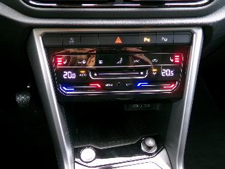 Volkswagen T-Roc 1.0 TSI CAMERA / NAVI / CRUISE / PDC / DIG COCKPIT picture 16