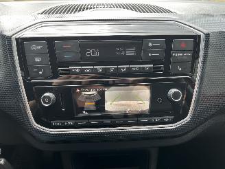 Volkswagen Up! 1.0 BMT High Up! AUTOMAAT / CRUISE / CAMERA picture 12