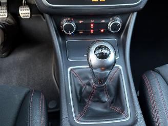 Mercedes Cla-klasse 180 Shooting Brake AMG PAKKET picture 17