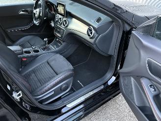 Mercedes Cla-klasse 180 Shooting Brake AMG PAKKET picture 9