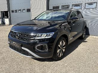 Schadeauto Volkswagen T-Roc 1.0 TSI GOAL NAVI / CRUISE / PDC / STOELVER 2024/8