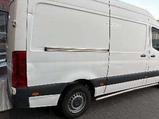 Mercedes Sprinter 317 CDI L2 H2 AUTOMAAT / CRUISE / NAVI / CAMERA picture 5