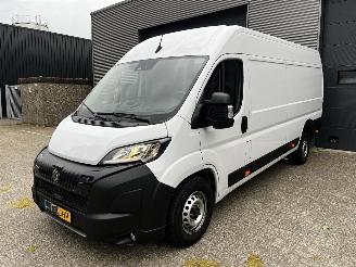 skadebil bedrijf Peugeot Boxer 2.2 Blue HDI L4 H2 AUTOMAAT / 180PK / CAMERA / CRUISE 2024/11