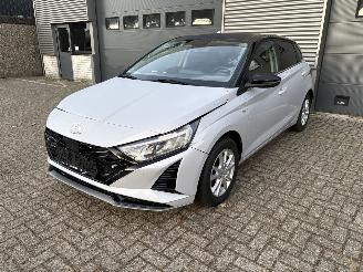 skadebil auto Hyundai I-20 1.0T-GDI CAMERA / NAVI / CRUISE / 120PK 2024/3