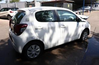 Peugeot 108 108, Hatchback, 2014 1.0 12V picture 4