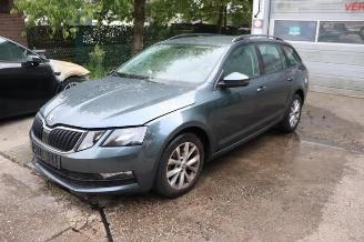 Auto da rottamare Skoda Octavia Octavia Combi (5EAC), Combi 5-drs, 2012 / 2020 1.0 TSI 12V 2017/5
