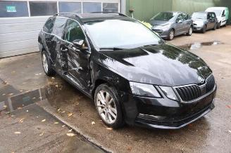 Salvage car Skoda Octavia Octavia Combi (5EAC), Combi 5-drs, 2012 / 2020 1.0 TSI 12V 2017/9