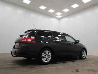 Peugeot 308 SW 1.2 PureTech Executive Navi Clima picture 2