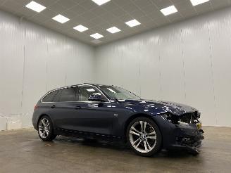 škoda osobní automobily BMW 3-serie Touring 328i Autom. Exe Panoramadak Navi 2015/2