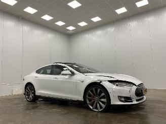 dañado Tesla Model S 85D Performance Panoramadak
