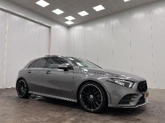 Unfallwagen Mercedes A-klasse 180d Autom. AMG Panoramadak Navi Clima 2018/7