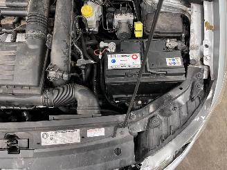 Volkswagen Polo 1.2 TSI 5-drs Airco picture 16