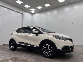 krockskadad bil auto Renault Captur 0.9 TCe Dynamique Navi Clima 2013/11
